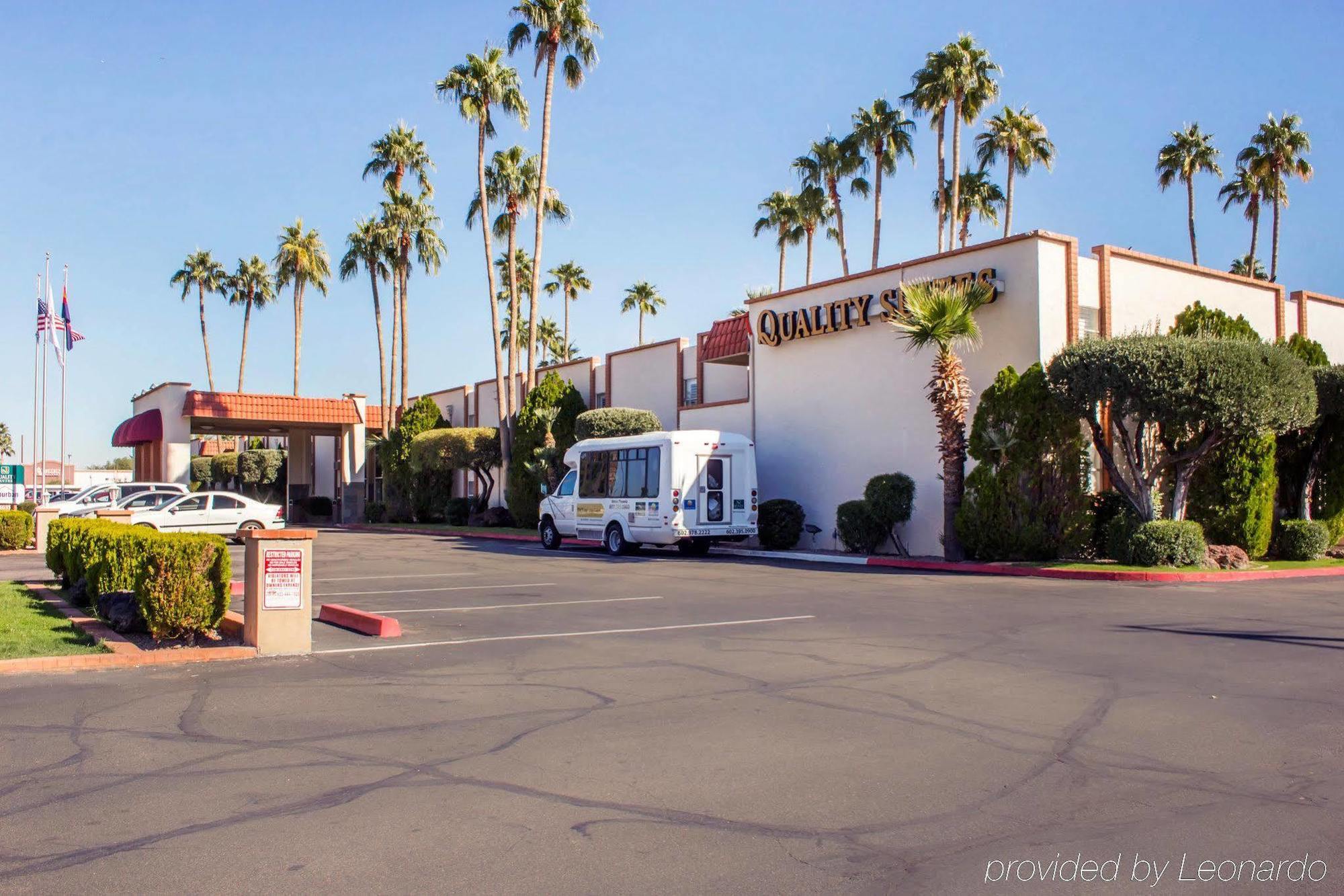 Отель Ramada By Wyndham Tempe Near Asu Экстерьер фото