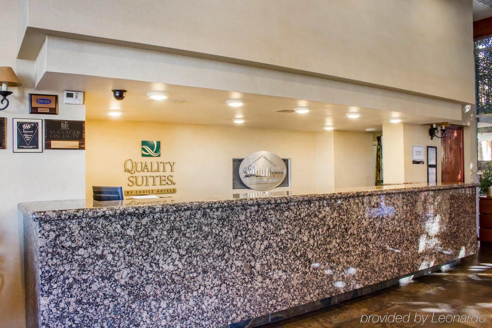 Отель Ramada By Wyndham Tempe Near Asu Экстерьер фото